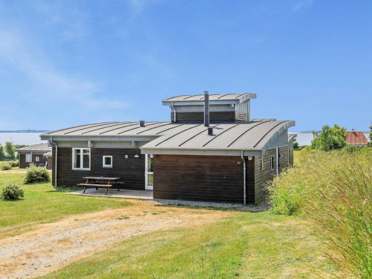 8 Person Holiday Home In Fåborg Esterno foto