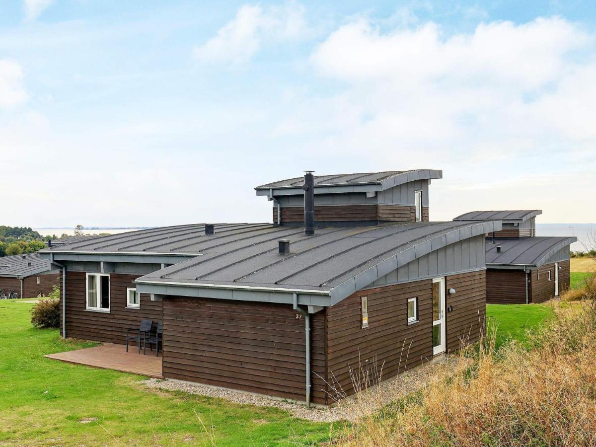 8 Person Holiday Home In Fåborg Esterno foto