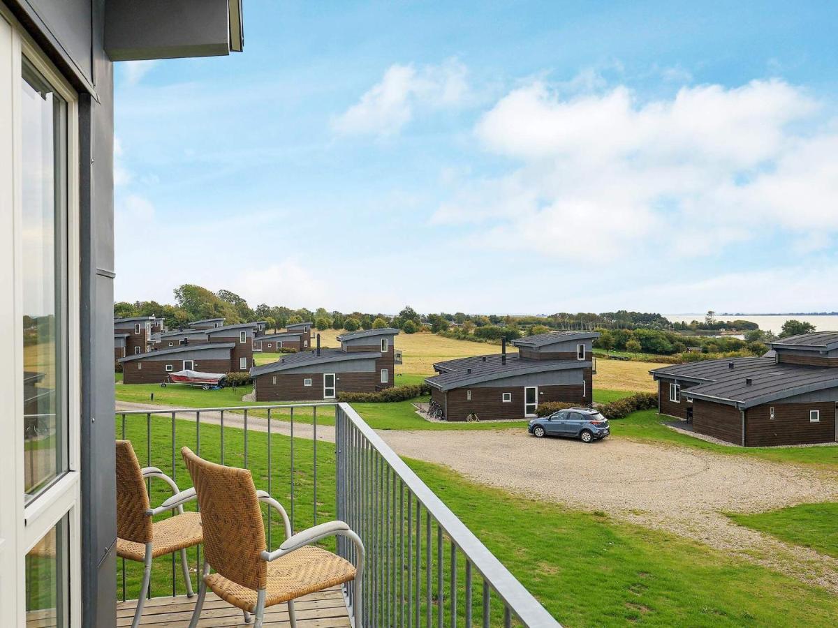 8 Person Holiday Home In Fåborg Esterno foto