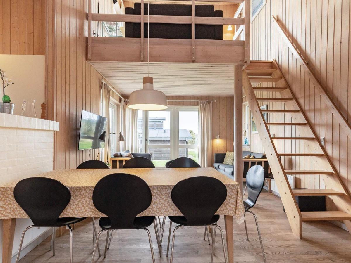 8 Person Holiday Home In Fåborg Esterno foto
