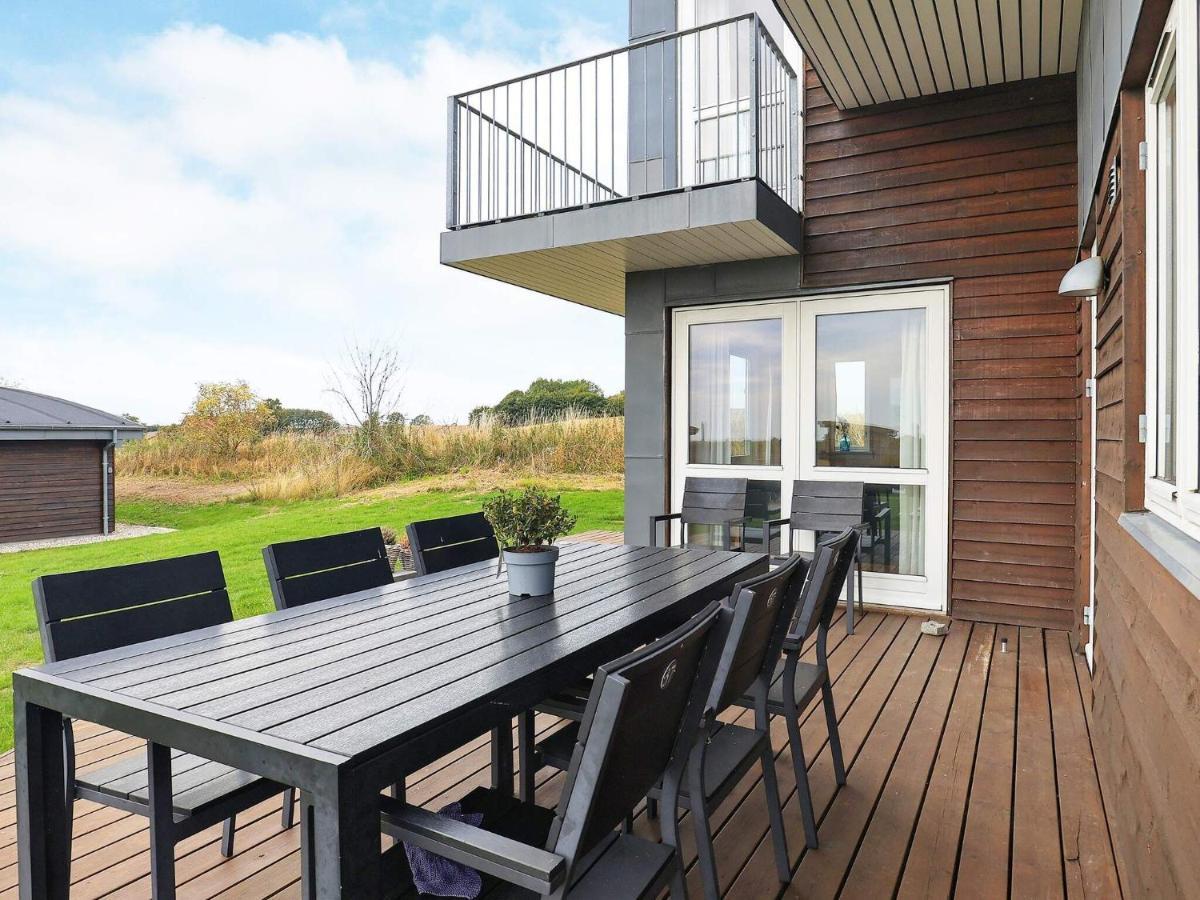 8 Person Holiday Home In Fåborg Esterno foto