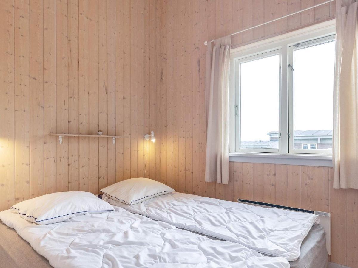 8 Person Holiday Home In Fåborg Esterno foto
